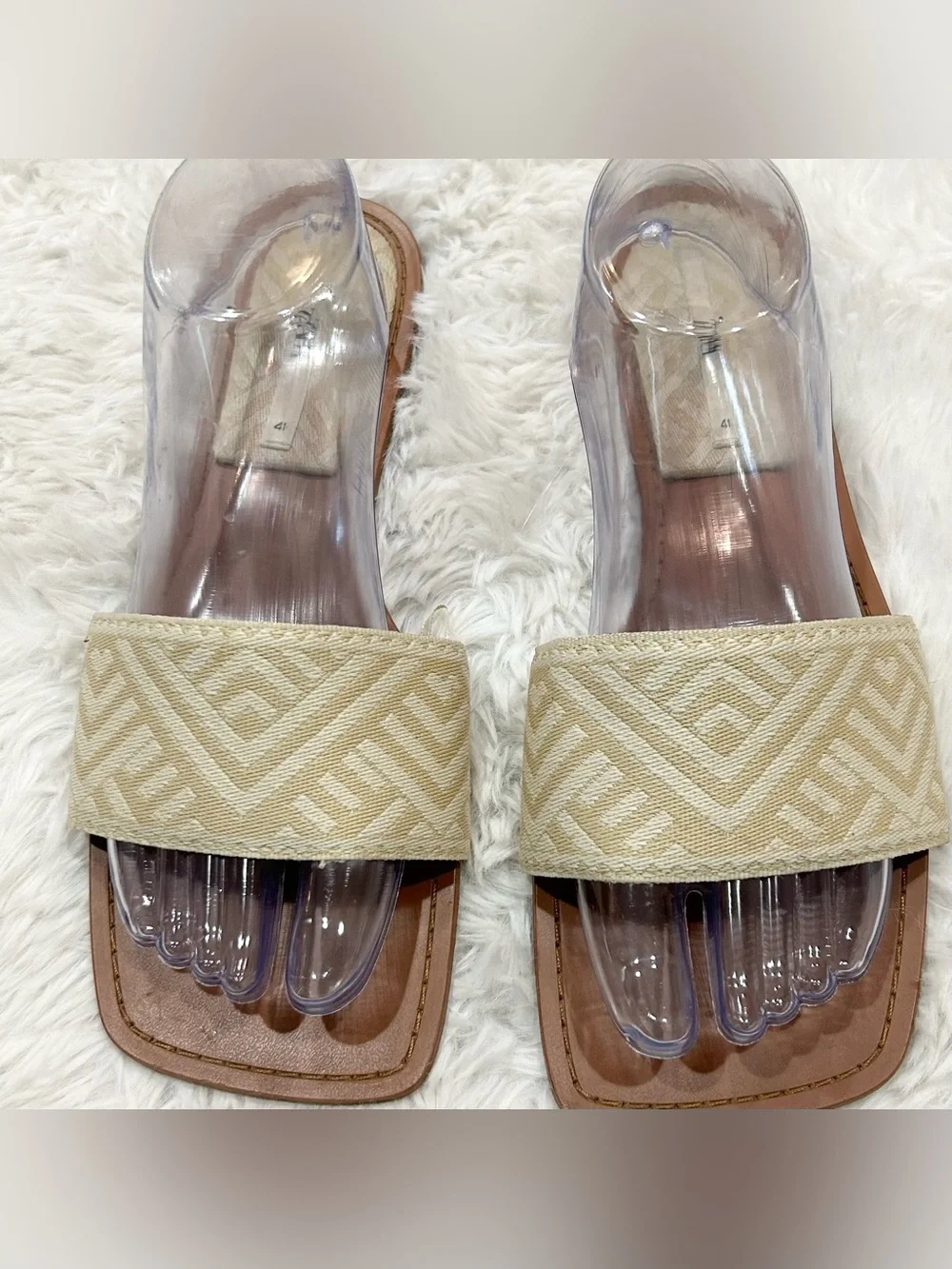 Zara Women’s Flat Sandals Slides Shoes Beige Fabric Size 10 / 41 Square Toe - Picture 2 of 6